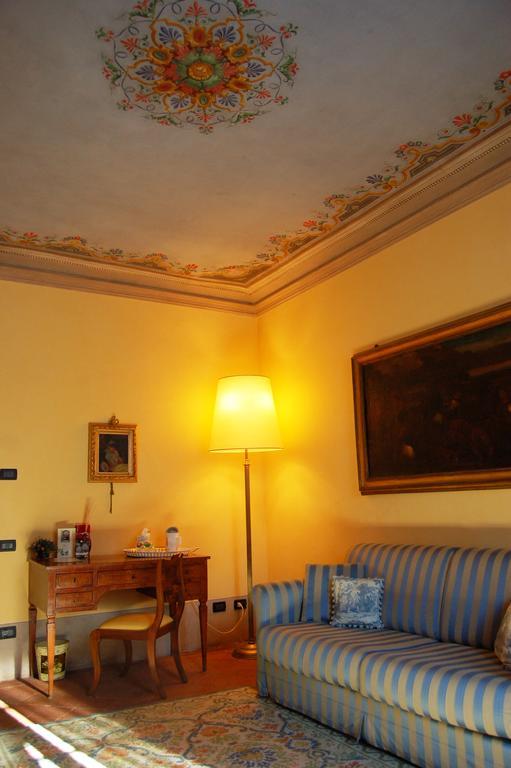 Frühstückspension Palazzo Tucci D'epoca